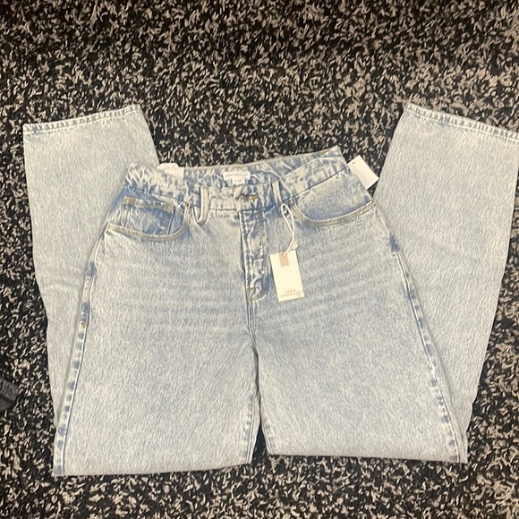 NEW GOOD AMERICAN JEANS - Picture 4 of 6